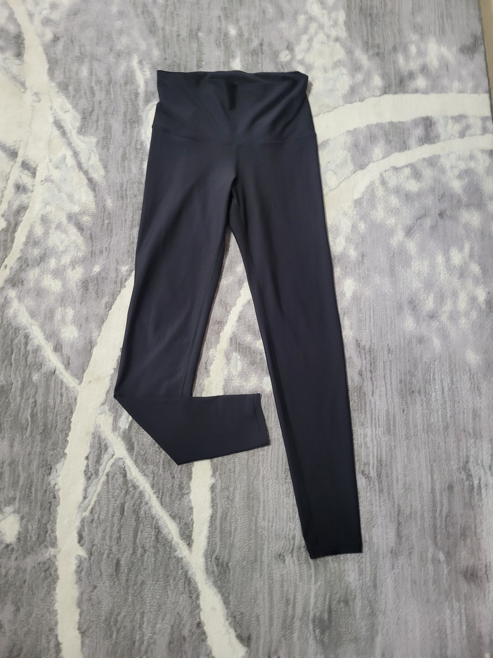 Old Navy High-Waist Black Leggings with Wide Waistband Size M